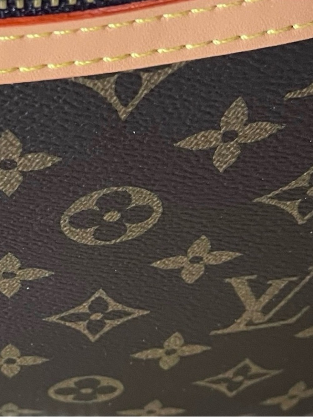 MAKE ME AN OFFER
Monogram Shoulder Bag. - Picture 6 of 6